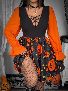 Whyspr Gaun Pendek Model Mengembang dengan Potongan V, Leher V, dan Detail Ramping, Motif Punk Grunge Halloween, Kain Patchwork, Pita Cincin Logam Warna Kontras, dan Potongan Pinggang Ramping. - MultiWarna - View 4