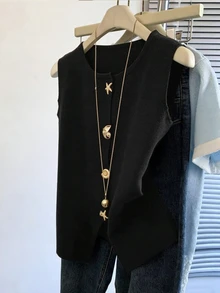 GlowEve CURVE 2026 Plus Size Women's Fashionable Casual Minimalist Versatile Seashell Button Cardigan Vest Perfect For Everyday Wear Fall Winter - Black - View 4