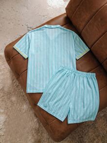 SpongeBob SquarePants | SHEIN 男士条纹卡通印花短袖上衣和抽绳短裤休闲家居服套装 - 藍白色 - 查看 3