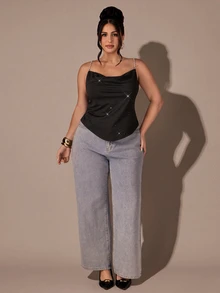 SHEIN BAE CURVE ملابس علوية كاميسول نسائية مقاس كبير باللون الأسود مزينة بالراينستون - الأسود - مشاهدة 4
