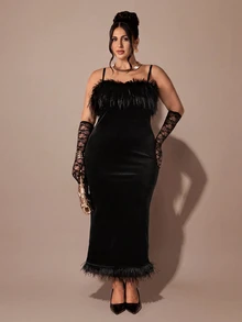 SHEIN BAE CURVE Plus Size Elegant Black Plush Slip Dress With Feather-Trimmed Sweetheart Neckline, Women's Party Dinner For Autumn, Winter, Christmas, Wedding Guests - Black - View 1