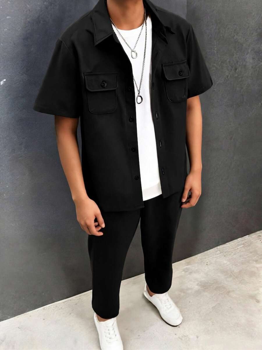 SHEIN 青少年男童休闲百搭校服贴布V领短袖T恤和直筒针织裤两件套,适合上学、运动、旅行、度假等场合。 - 黑色 - 查看 1