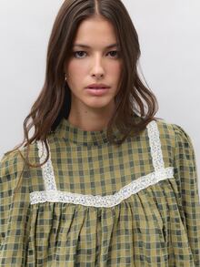 Nöista Womenswear Shirt In Fall Winter Colors, With Triming In Contrast, Shirt With Volume, Perfect For The Back To School. - Green - View 2