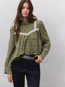 Nöista Womenswear Shirt In Fall Winter Colors, With Triming In Contrast, Shirt With Volume, Perfect For The Back To School. - Green - View 1