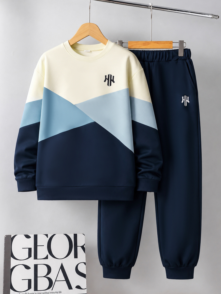 SHEIN Coolqubz 2pcs Tween Boy Fashion White Sweatshirt & Dark Green Pants Set, Green Graphic Print On Chest, Stylish Streetwear, Soft & Comfortable Fabric, Easy To Wear, Suitable For Spring & Autumn, School, Outings, Must-Have Outfit For Boys - Blue - View 3