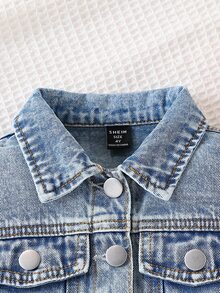 SHEIN Vintaside Kids 女童牛仔外套，秋冬新款，时尚休闲校园风，百搭简约牛仔夹克，可搭配卫衣和T恤，初秋单品，女童牛仔外套，浅蓝色经典复古女童牛仔夹克 - 淺色水洗藍 - 查看 6