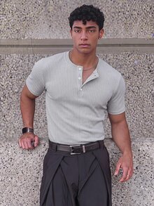 ESTAVOR 男士夏季休閒修身合身圓領短袖常規尺寸灰色素色T恤 - 灰色 - 查看 1