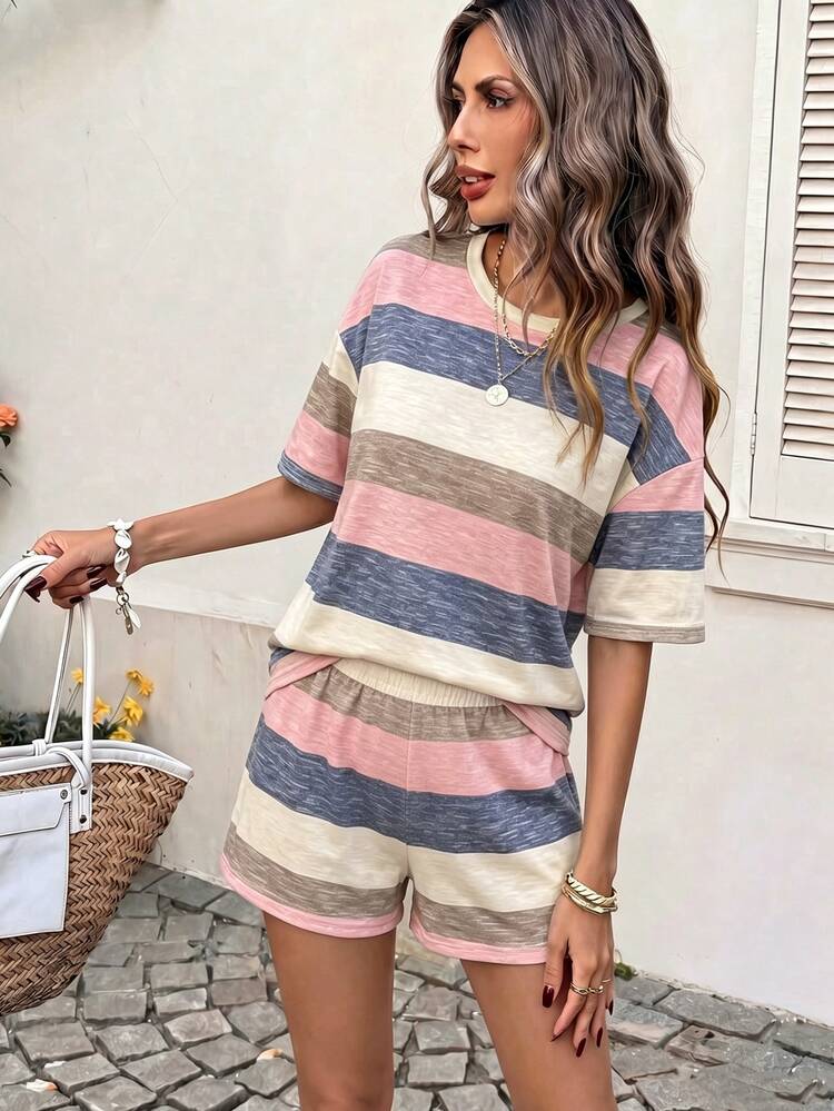 Comfylo Women's Casual Round Neck Drop Shoulder T-Shirt & Shorts 2-Piece Set - Striped Style, Suitable For Summer, Autumn/Winter And Various Occasions (Daily Commute, Date, Party, Wedding, Beach, Graduation, Outing, Music Festival, Vacation, Back To School), Combines Elegance And Casualness, Showcasing Y2K Fashion Style, Plus Size 2-Piece Set - Multicolor - View 5