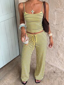 Aloruh 女款休閒街頭風 Y2K 熱帶春夏款芥黃色極簡度假風拼色細肩帶上衣收腰長褲套裝 - 黃色 - 查看 6