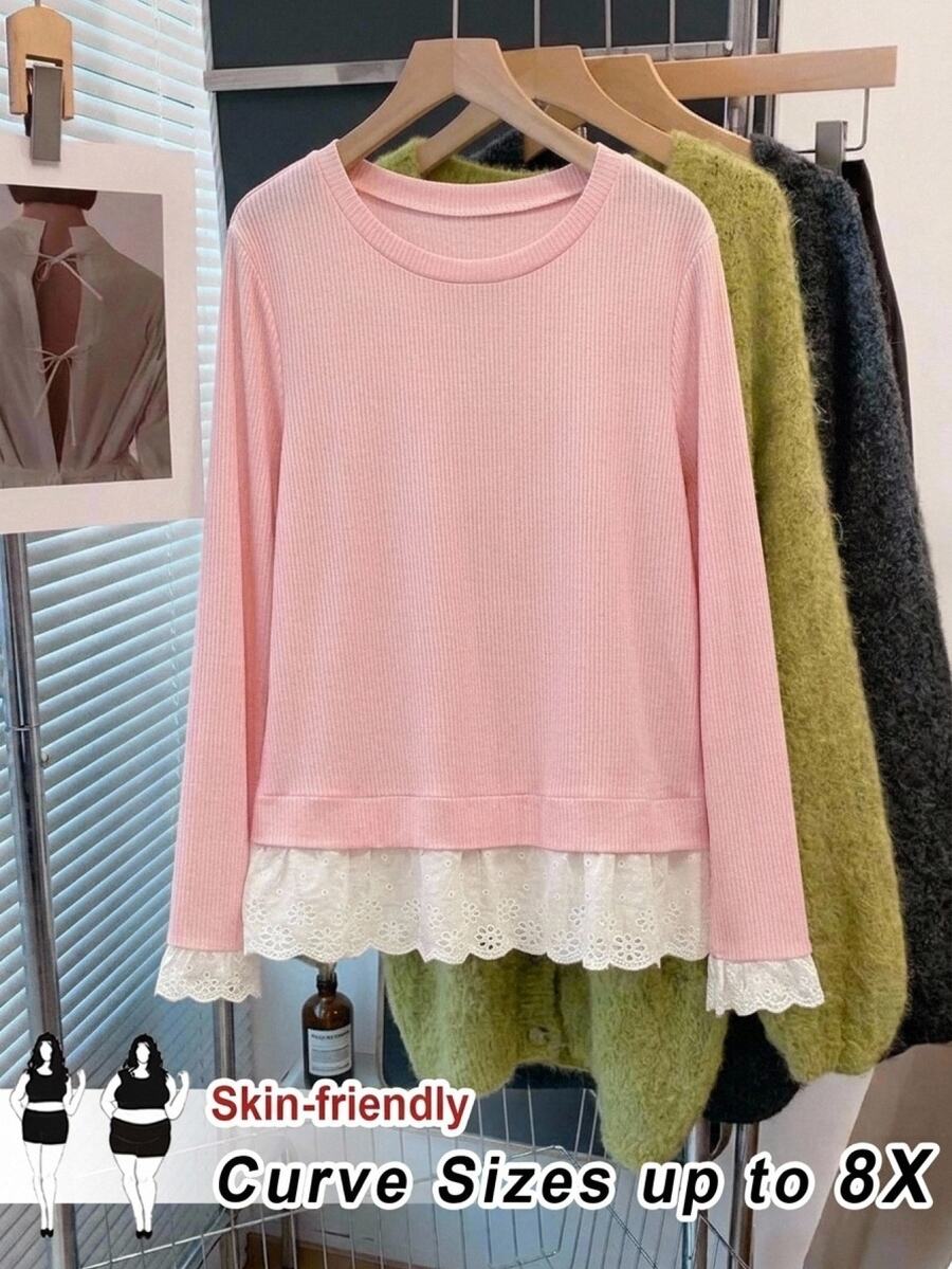 SHEIN CURVE+ Plus Beden Delikli Nakışlı Fırfırlı Etek Uçlu 2'si 1 Arada Tişört - Pembe - Görünüm 1