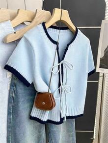 SHEIN Franclia 休闲宽松圆领短袖针织上衣，前系带设计，撞色滚边，卡其色，春夏女装蓝色夏季上衣，浅蓝色上衣，浅蓝色女式上衣，蓝色开衫，蓝色短袖上衣，法式衬衫，可爱女式上衣，水手风上衣，最新款女式上衣，新款女式上衣和衬衫，职业衬衫，休闲女式上衣，优雅 - 彩色 - 查看 3