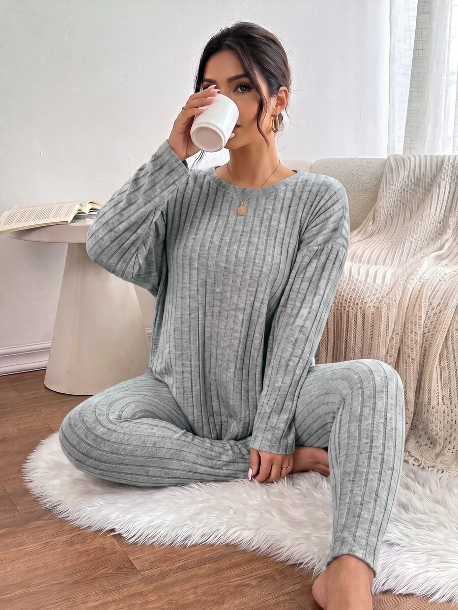 SHEIN Frenchy 女士秋季服装返校运动套装简约简约紧身纹理打底裤和长袖上衣套装女士加大两件套 - 灰色 - 查看 1