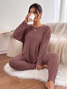 SHEIN Frenchy Conjunto de 2 piezas de top de manga larga acanalado y pantalones de talla grande, informal, para otoño - Color caoba - Ver 1