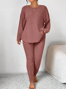 SHEIN Frenchy Conjunto de 2 piezas de top de manga larga acanalado y pantalones de talla grande, informal, para otoño - Color caoba - Ver 7