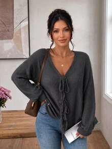 SHEIN Frenchy Atasan Wanita Ukuran Besar Warna Abu-abu Polos, Desain Pita di Depan, Leher V, Rajutan Bergaris untuk Musim Gugur, Kasual, Sehari-hari, di Rumah, Sekolah, Musim Gugur - Grey - View 8