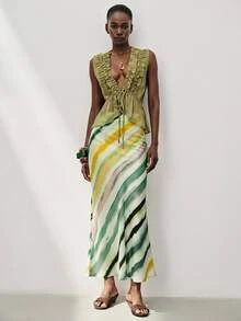 Aveloria Modichic Women's Satin Textured Fabric Slim Fit Bias Cut Skirt, Diagonal Colorful Striped Print, High Waist Cinched Design, Elegant Artistic Style, Women's Skirt, Satin Skirt, Elegant Long Skirt, Date, Summer, Office Women, Digital Print, Geometric Pattern - Green - View 7