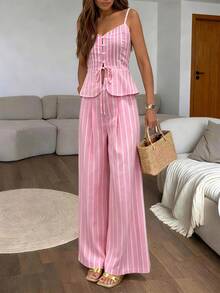 SHEIN PariChic طقم بلوزة كاميسول مربوطة بأزرار مخطط وبنطلون كاجوال بجيوب قطعتين للنساء - وردي - مشاهدة 4