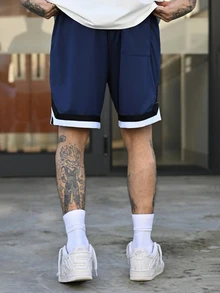 Devon Thys Celana Pendek Pria Kolor Kantong Huruf Casual - Navy Blue - View 2