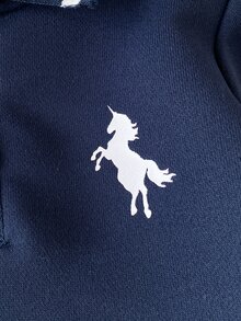 SHEIN 幼兒男童秋冬拼接撞色休閒學院風獨角馬印花長袖 Polo 運動衫 - 寶藍色 - 查看 5