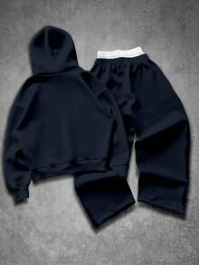 Manfinity EMRG Set Kasual Pria: Hoodie Lengan Panjang dan Celana Jogging dengan Motif Huruf - MultiWarna - View 4