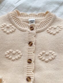 SHEIN 秋季冬季幼童女童深棕色長袖針織衫套裝，返校季、節慶穿搭、聖誕可愛仙女風家庭套裝 - 米色 - 查看 7