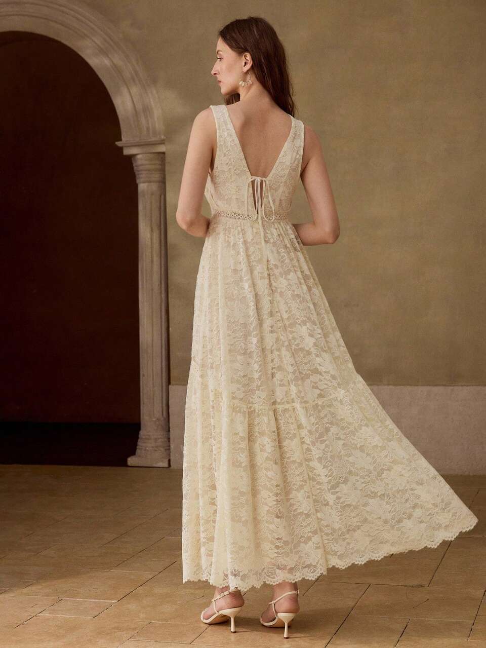MOTF NEW CLASSICAL V-NECK FLORAL LACE SLEEVELESS FLARED WAIST TIE SPLICE SLIMMING LUXURIOUS ELEGANT ROMANTIC WOMEN LONG DRESS WEDDING TEA PARTY DATE