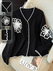 GlowEve CURVE Cardigan Wanita Ukuran Besar Elegan Musim Gugur/Musim Dingin Gaya Prancis Romantis dengan Blok Warna, Motif Bunga 3D, dan Hiasan Ruffle Kontras, Cocok untuk Pakaian Sehari-hari, Kantor, dan Formal, Warna Hitam - Hitam dan Putih - View 1