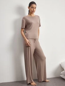 Ocili 舒適絲滑短袖上衣與長褲套裝 女款居家服 - 卡其色 - 查看 6