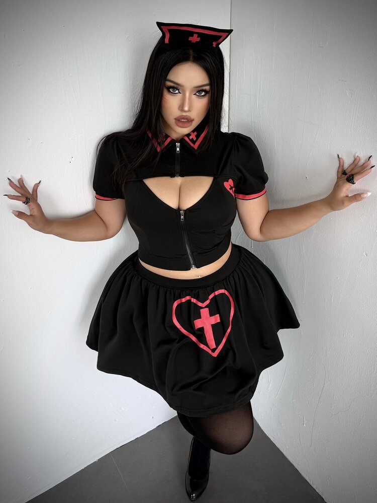 Whyspr 萬聖節 Cosplay 黑紅對比泡泡短袖愛心與十字暗黑亮面護士制服套裝 - 黑色 - 查看 1