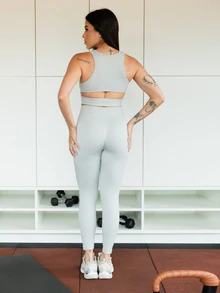 Maju Mazalli 休闲简约纯色背心和紧身裤运动服健身女式套装 - 灰色 - 查看 3