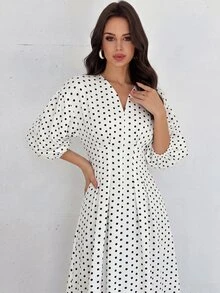 Firerie 女款優雅法式夏季通勤辦公度假浪漫精緻V領燈籠袖抓褶腰A字白色黑波點洋裝 - 黑與白 - 查看 10
