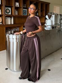 Muchica Women's Striped Patchwork Round Neck Short Sleeve T-Shirt And Wide Leg Pants Casual 2 Pieces Set - Coffee Brown - View 2