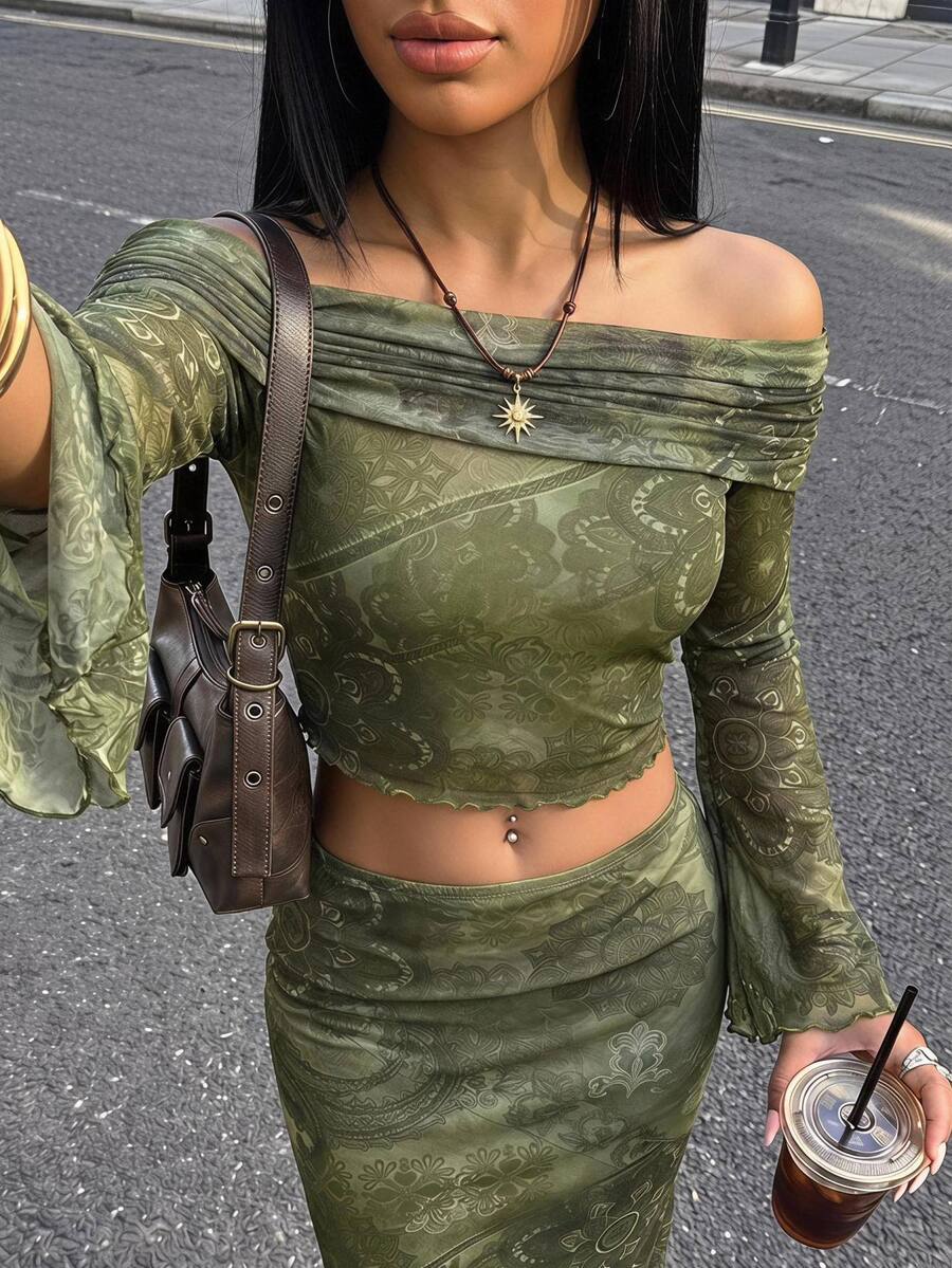 SHEIN ICON 花卉印花露肩喇叭袖y2k Grunge短款網眼上衣 - 軍綠色 - 查看 1