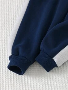 Cozy Pixies 男嬰對比色拼接字母印花圓領長袖半拉鍊套頭運動衫與鬆緊腰收口長褲2件套 - 彩色 - 查看 4