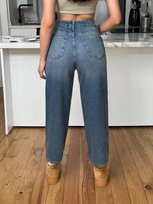SHEIN PETITE Women High Waist Medium Washed Casual Mom Jeans Petite - Medium Wash - View 2
