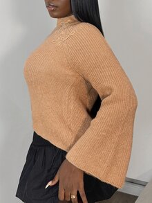 Selianne Women's Elegant 3D Woven Trim Long Sleeve Sweater - Khaki - View 5