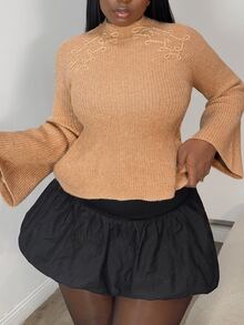 Selianne Women's Elegant 3D Woven Trim Long Sleeve Sweater - Khaki - View 4