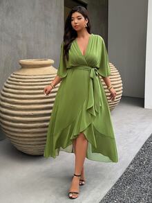 SHEIN LUNE 彩色条纹露背吊带长裙，适合春夏穿着的大码女装。非常适合休闲度假和日常出行。 - 綠色 - 查看 7