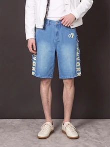 Manfinity Denimwave Pantalones cortos vaqueros de pierna ancha con estampado estadounidense y efecto desgastado para hombres, estilo hip hop y streetwear - Lavado ligero - Ver 2