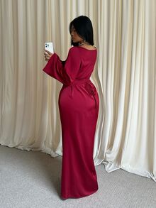 GalTyme Gaun Elegan Lengan Panjang Bahu Asimetris Warna Polos untuk Wanita Ukuran Plus (Musim Gugur) - Burgundy - View 2
