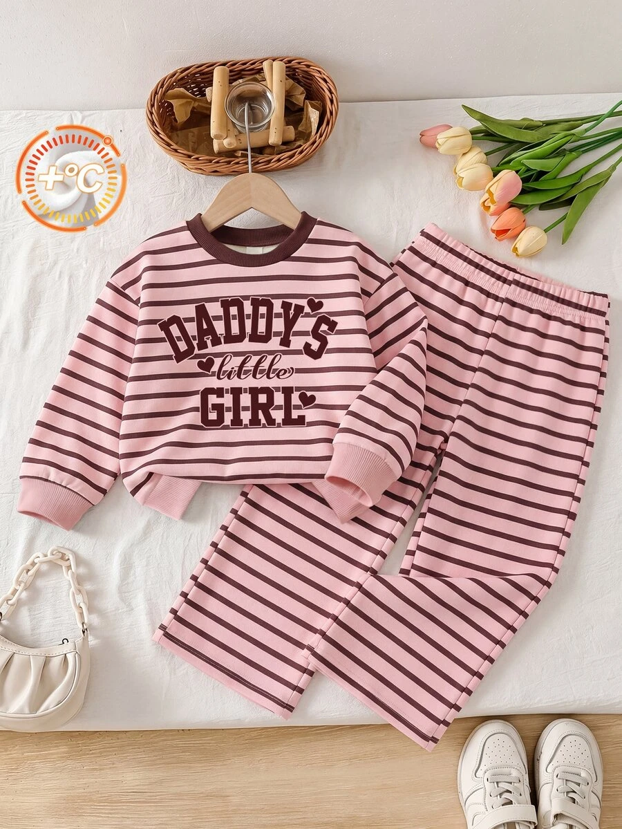 SHEIN 2 قطعة ملابس خريفية للبنات الصغيرات، طقم بلوزة رياضية بأكمام طويلة مطبوعة بخطوط وحروف & بنطال واسع الساق، ملابس خريفية شتوية - متعدد الألوان - مشاهدة 1