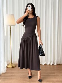 SHEIN PETITE 女款極簡圓領百褶洋裝，適合度假、海灘與海濱穿著 - 咖啡棕 - 查看 5