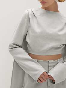 MUSEYN Light Grey Woven Cape Long Sleeve Cropped Tailored Top - Light Grey - View 3