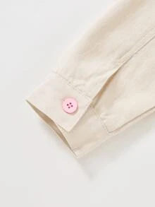 SHEIN 女童牛仔夾克，可愛休閒街頭風時尚設計，百搭杏色，基礎極簡可愛花朵刺繡，開學季穿搭 - 杏色 - 查看 5