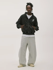 Baseblock Hoodie Kasual Pria dengan Desain Washed - Hitam - View 4