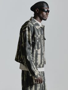 Musero Oversized Drop Shoulder Trucker Jacket In 2 Tone Denim Patch Chest Pockets Slight Cropped Length Co Ord Jacket Only Autum Winter Essentials - Multicolor - View 4