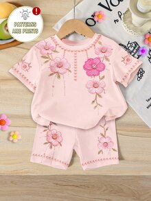 SHEIN 2件組女嬰夏季可愛3D刺繡大花珍珠印花休閒簡約短袖圓領T恤與修身配套短褲套裝，戶外可愛夏季女嬰穿搭，韓系風格，開學季 - 彩色 - 查看 3