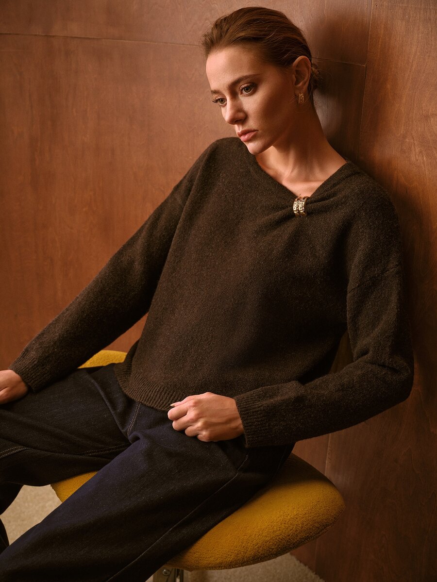 MOTF PREMIUM AUTUMN/WINTER SOFT & COZY WOOL BLEND KNIT ASYMMETRICAL ROUND NECK RHINESTONE BUTTON DECOR LOOSE CHOCOLATE COLOR PULLOVER SWEATER - Chocolate Brown - View 1