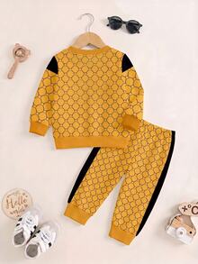 SHEIN Young Boys 1 Random Set Sweatshirt & Pants Yellow Monogram Striped Graphic Print Casual Sporty Tracksuit Toddler Outfit - Multicolor - View 5