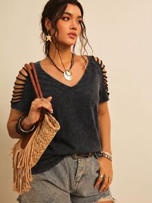 Freevana 大码女式复古做旧黑色露肩上衣，朋克风小众设计短袖V领T恤，镂空设计，宽松版型，弹力舒适，适合春夏穿着。 - 黑色 - 查看 7